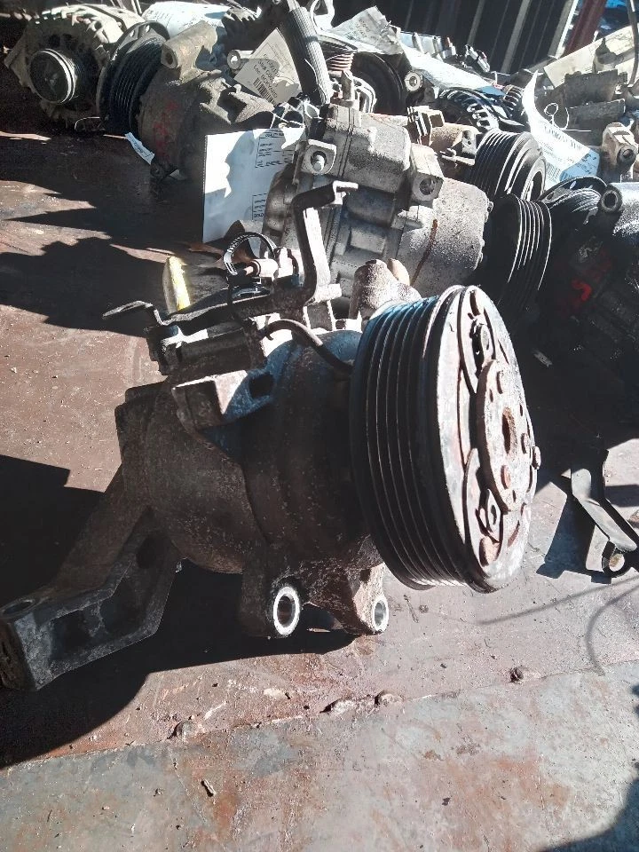 Compresor de aire acondicionado compatible con 14-18 Forester 375467 Foto 2 de 4