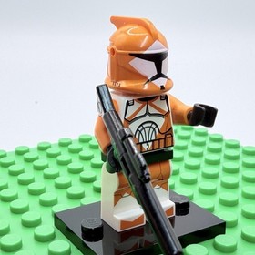 LEGO&reg; Clone Bomb Squad Trooper Minifigure (Phase 1) 7913 Exc Cond (sw0299)