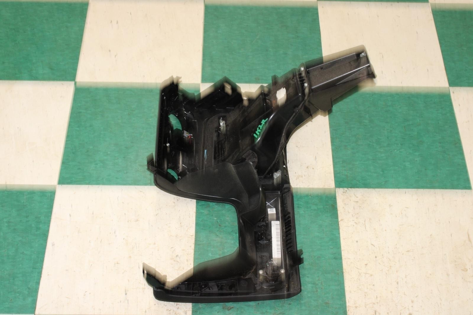 Maserati Ghibli 2014-2019 FRONT+LEFT Knee bolster