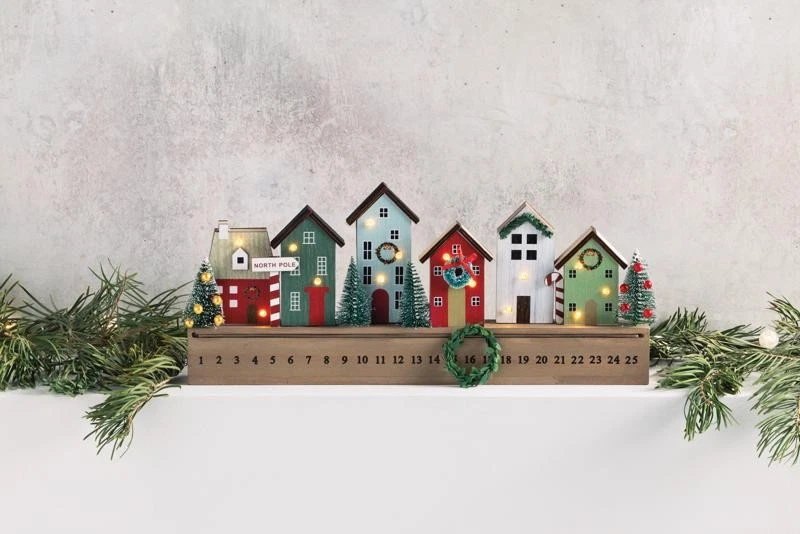 Light-Up Christmas Village Countdown (2 英寸 x 15 3/4 英寸,由松木制成) — 第 2/2 张图片