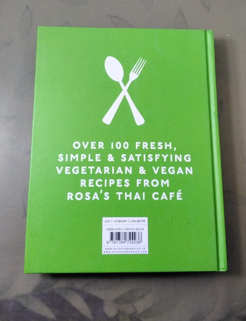 Rosa's Thai Café The Vegetarian Cookbook by Saiphin Moore (Hardcover
