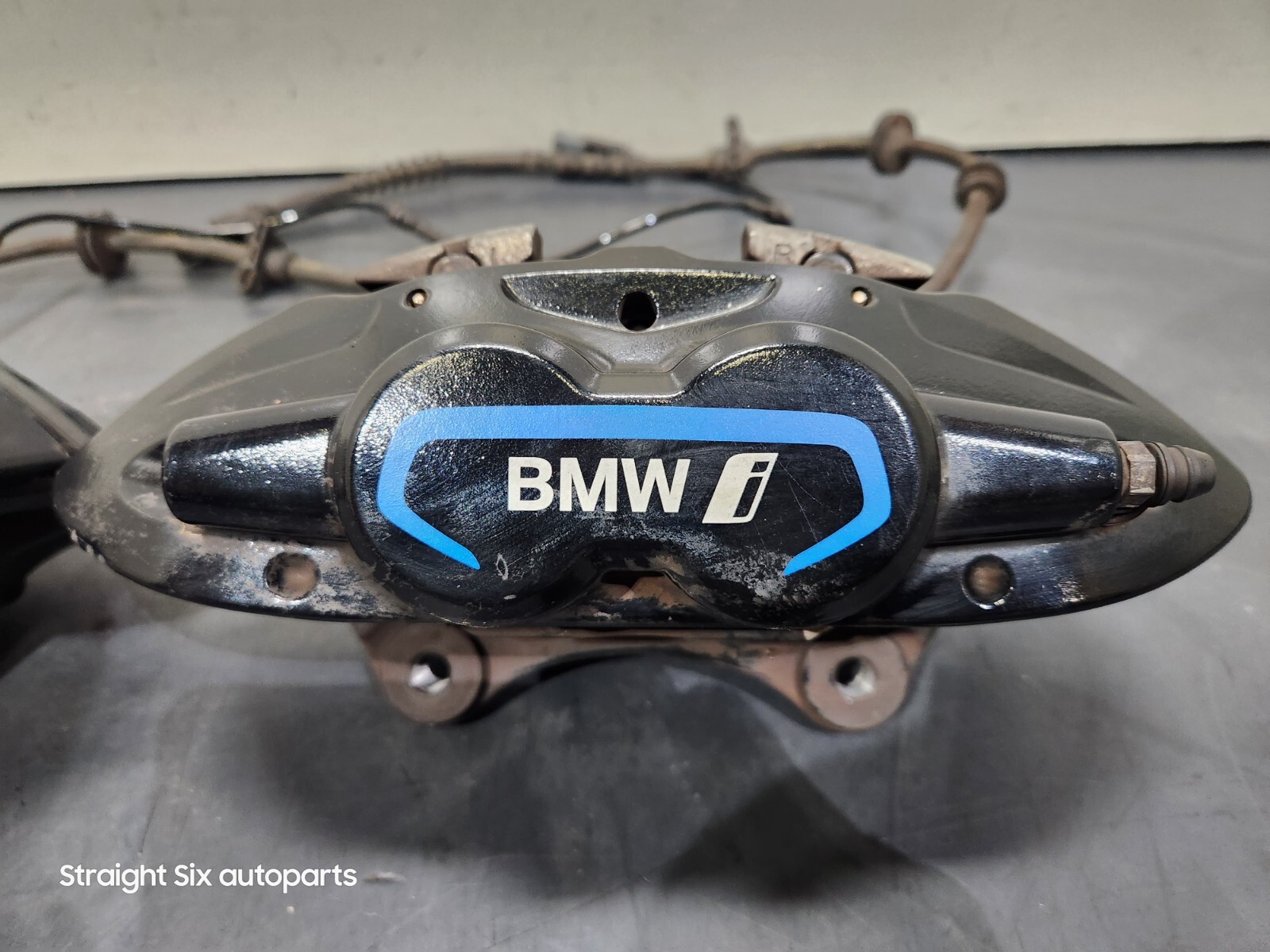 1420 OEM BMW i8 I12 I15 Left Right Front Brake Calipers BREMBO Pair