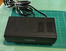 RADIO SHACK RF MODULATOR MODEL 15-1244 POWERED AUDIO VIDEO SWITCH BOX COAX