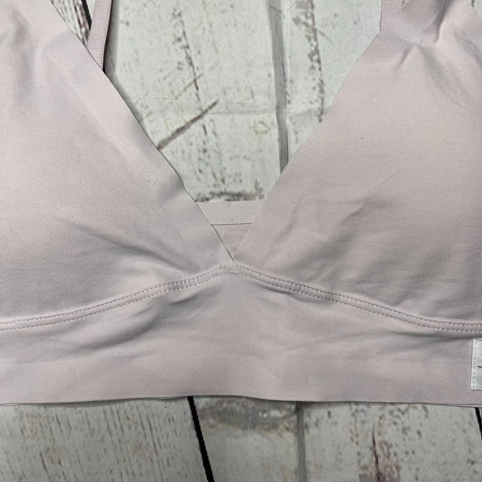 Sujetador Bralette Danskin Mujer Talla Grande Gris Inalámbrico Correa Ajustable 2984-49 Foto 4 de 4