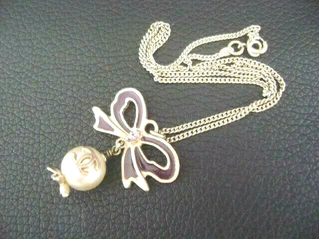 Autentico Chanel Semplicissimo Nastro Gripoix con Ciondolo Perla Collana Catena