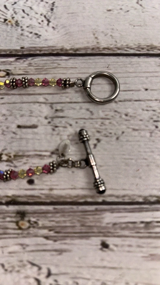 Collar de cristal rosa y amarillo de plata esterlina con soporte de limonada de Elyse Ryan Alex Foto 4 de 4