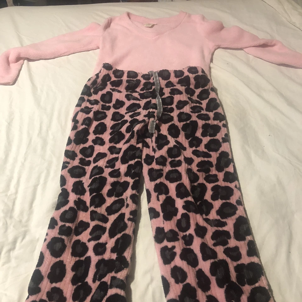 Pantalones para dormir de vellón rosa descolorido Glory para niñas pantalones de pijama y camisa rosa Foto 2 de 4