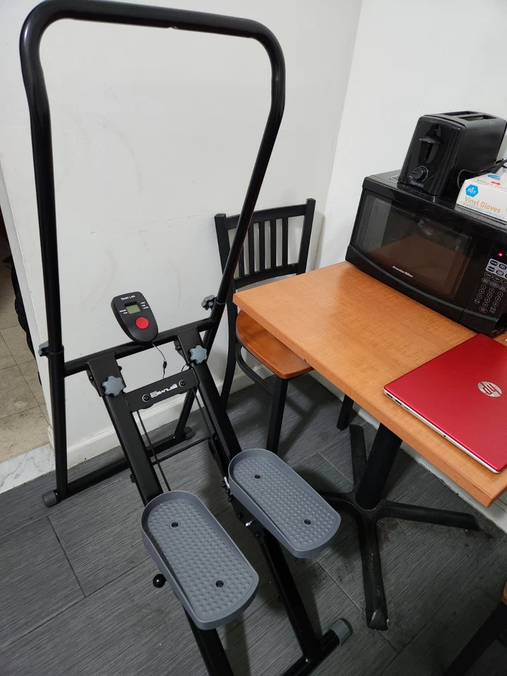 New Seanlee Core Aerobics Stair Stepper Climber For $80.00 - Image 2 of 3