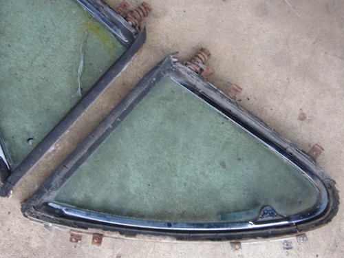 1954 Cadillac Fleetwood Rear Vent Window Frame Pair (2) Used Orig for Resto 54 - Picture 7 of 7