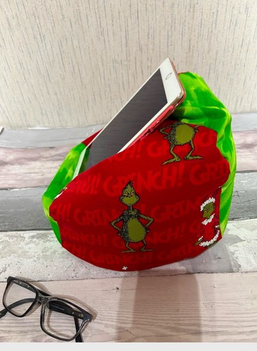 The Grinch iPad Pro, tablet stand, kindle cushion, tablet holder, book stand - Picture 4 of 10