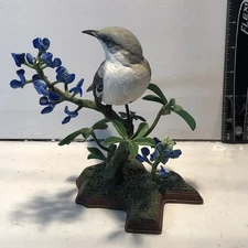 Danbury Mint Lone Star Treasures Mockingbird Bird Texas Figurine MBI by Bob GUGE