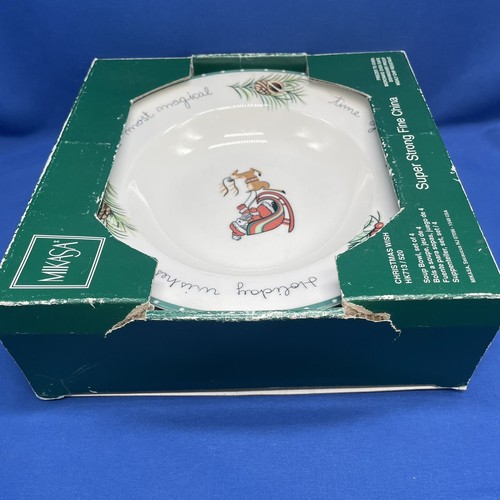 Mikasa Christmas Wish Soup Bowls Set Of 4 NEW In Box 9 1/2in HK713/520 Santa - Picture 10 of 15