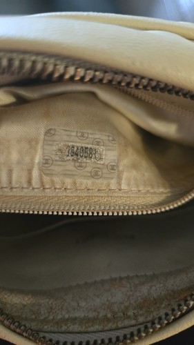 Vintage Chanel Beige Lambskin Camera Bag - Authentic - Picture 7 of 23