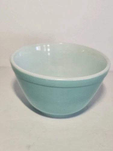 Pyrex 401 Mixing Bowl Robin Egg Blue Vintage Glass USA *READ*