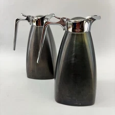 ONE Service Ideas Black Sheen Stainless Steel Insulated 1.0 Liter Coffee Carafe