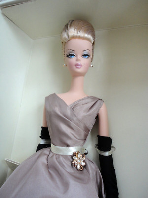 Barbie 2006 Silkstone Fashion Model doll High Tea and Savories Giftset w/COA MIB