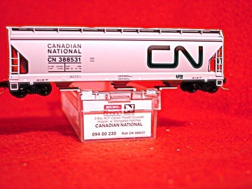 Tolva cubierta MTL 94 00 230-1 NACIONAL CANADIENSE 3 bahías ACF #388531 'NUEVA' ESCALA N | Zustand: New