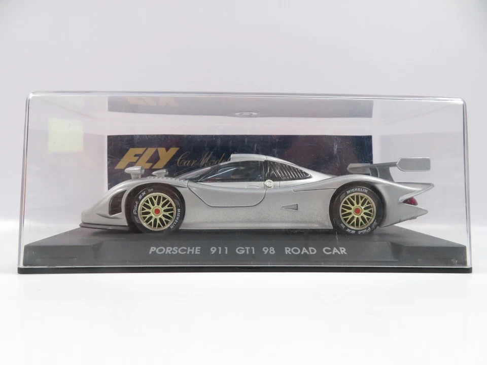 1:32 Fly Car Models E71 Porsche GT1 98 Road Car  - Bild 1 von 4