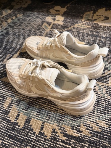 Size 10.5 - Nike V2K Run Sail Sanddrift W
