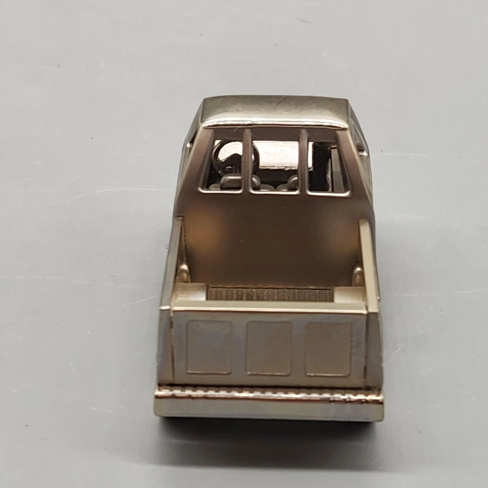 Timex Pickup Truck Desk Clock Quartz Miniature Die-Cast Metal Gold Tone Novelty - Image 2 of 4