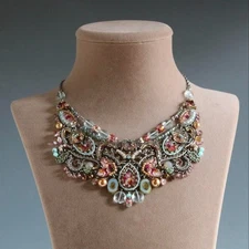 AYALA BAR Romancing Pearl Necklace Costume Jewelry  Brand Beads Crystal Unused