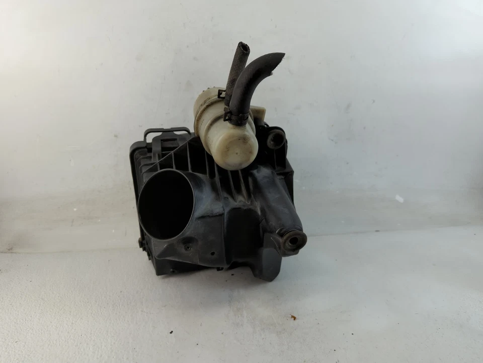 Tubo de manguera conducto de admisión filtro de aire Chrysler Town & Country 2008-2010 BI6UO Foto 4 de 4