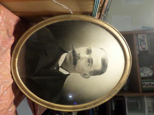 Vintage Picture of a man, with a handlebar moustache: J.H. Bemis - Picture 5 of 12