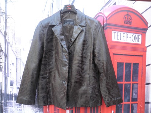 ESPECTACULAR CHAQUETA SEÑORA PIEL MARRON SIMULANDO COCODRILO TALLA 40 - Imagen 1 de 6