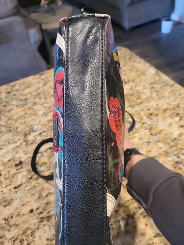 PREOWN-Beautiful Ladies Sakroots Crossbody Purse Colorful Flowers & Birds Design - Picture 4 of 8