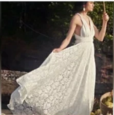 Twobirds dress lace Ivory Convertible A Fits 0-12