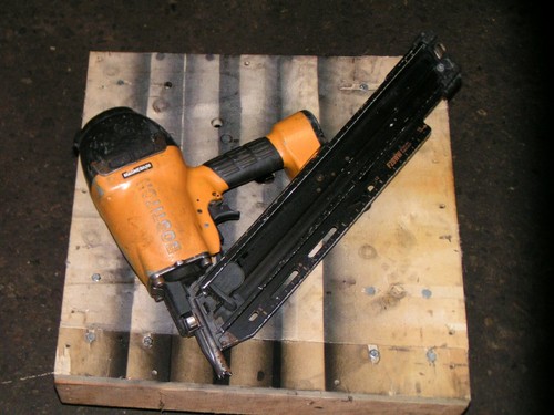 STANLEY-BOSTITCH STICK FRAMING NAILER 