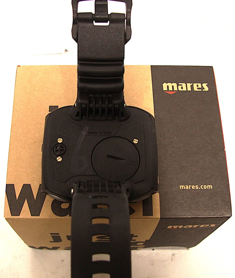 MARES Quad Tauchcomputer all black gebraucht in OVP mit Schutztasche - Bild 3 von 4