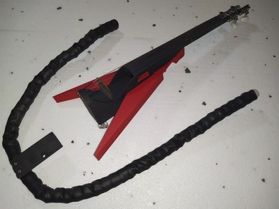 MAKOWSKI Flying-V-iolin composite electric violin with support, made in Poland