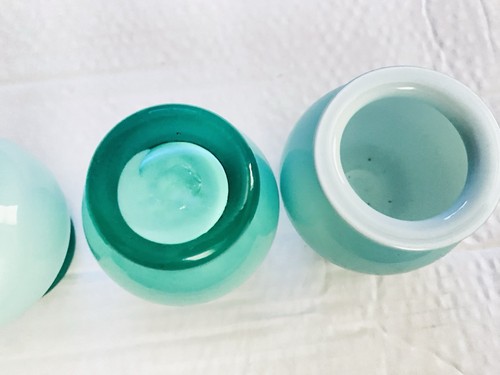 BOGOHandcrafted Art Glass Vase Seafoam Green White Interior 4.5”, Unused. - Picture 16 of 16