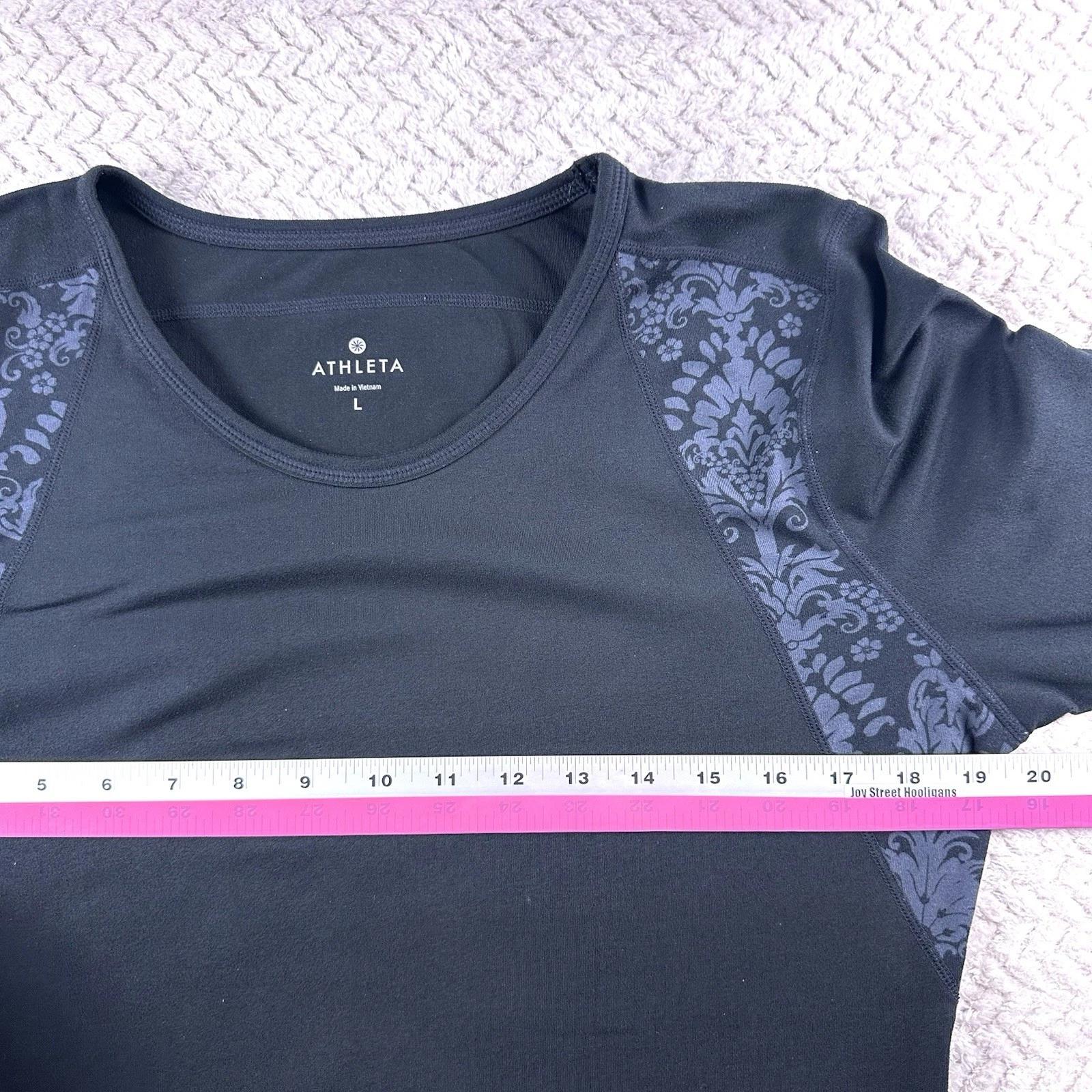 athleta spotlight long sleeve active filigree shirt