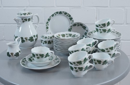 Hutschenreuther Maria Theresia Weinlaub Kaffeeservice 41 teilig für 12 Personen - Picture 2 of 19