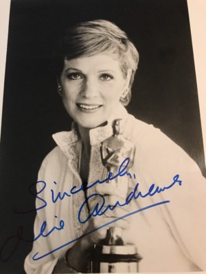 ジュリー・アンドリュース直筆サイン入り超 大型写真…Julie〜 Julie Andrews SIGNED Stunning PHOTO COA JSA Autograph | eBay