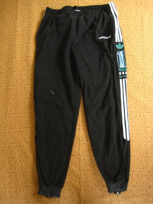 jogging adidas one world