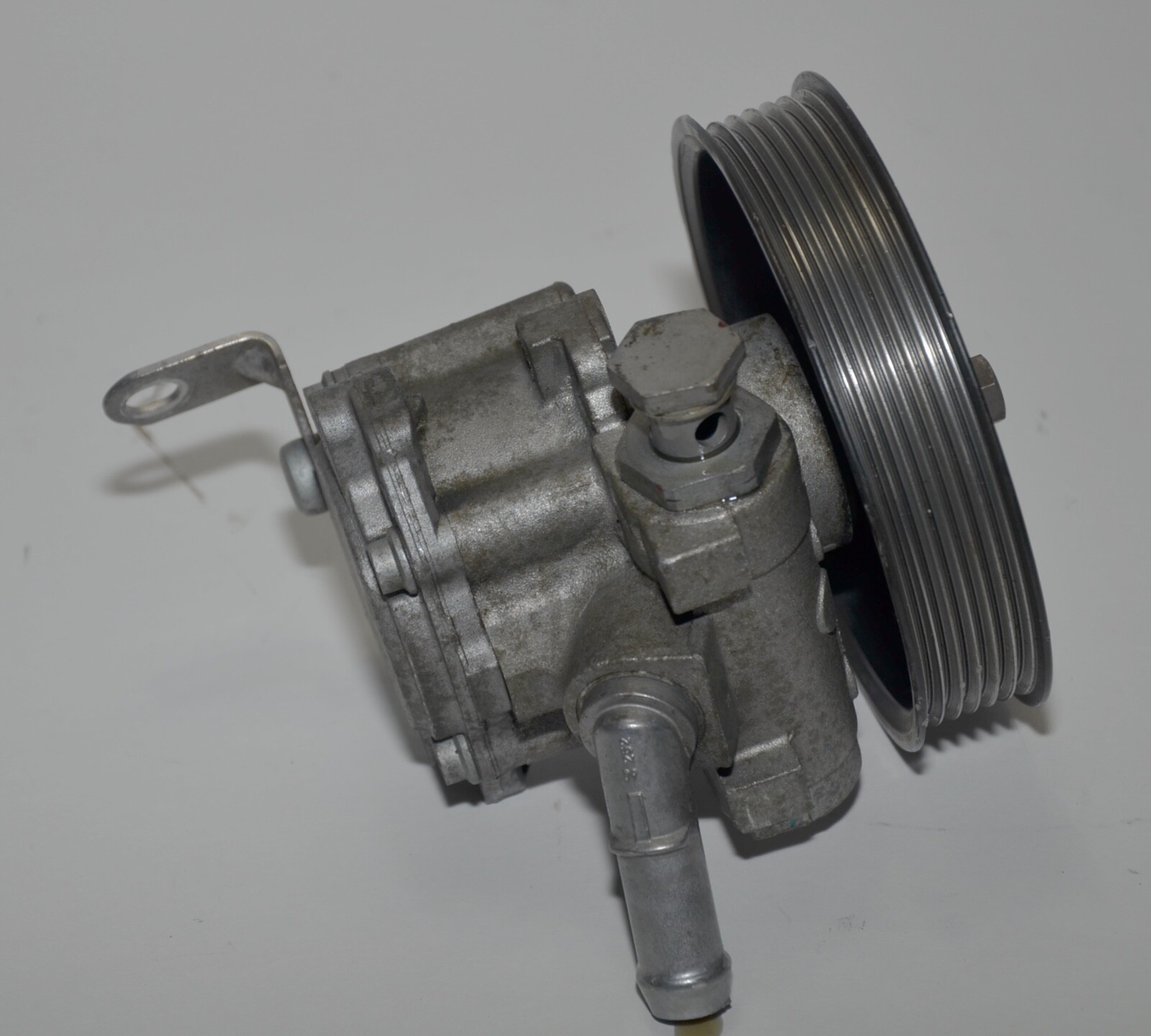 Servo Pump Power Steering BMW 1ER X1 E81 3ER E90 E91 N47 6780459