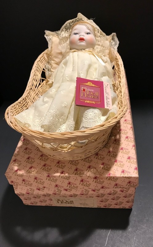 1984 Schmid Musical 12.5” Baby Doll, “Brahms Lullaby”, Yellow Dress w/box