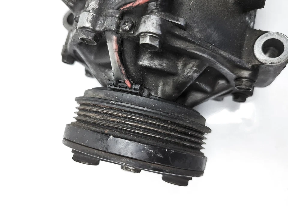 2005-2007 Saab 9-7X Ac Air Compressor Pump + Clutch 25825338 - Image 2 of 4