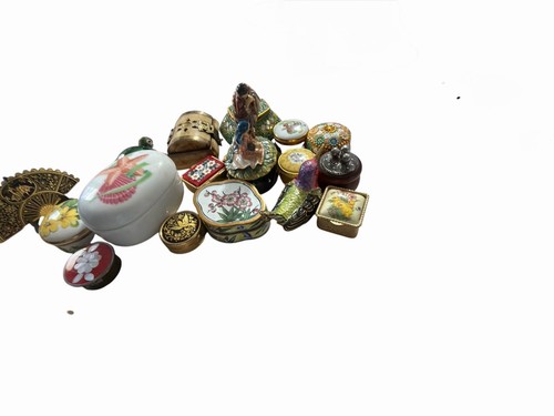 Trinket Pillbox Boxes Floral Decorative Branded And Unbranded Lot Of 16