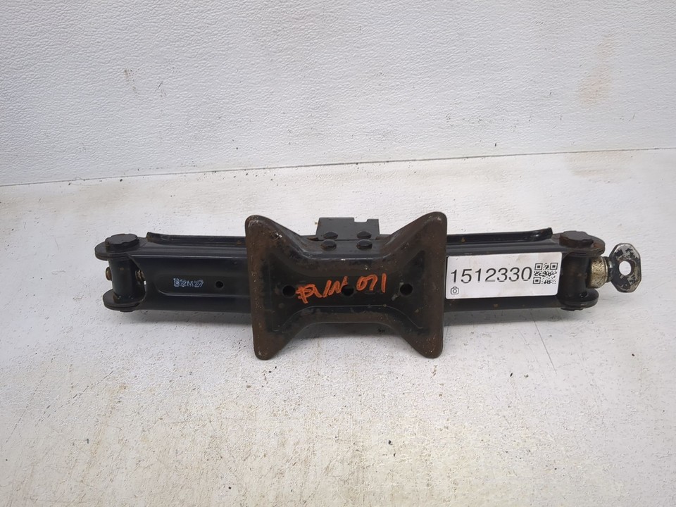 2003 Kia Sedona Spare Scissor Car Jack Black YN59Z | eBay