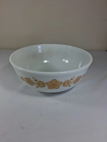 Pyrex #404 Gold Butterfly 4 Quart Large Mixing Bowl Used Condition Made In USA