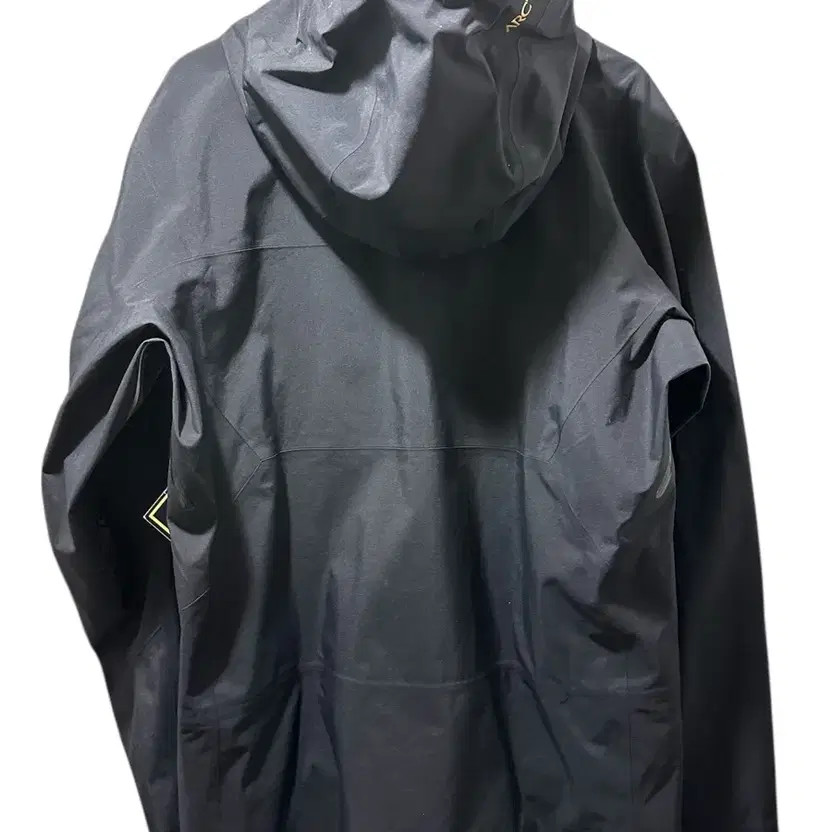 Arc'teryx Saber AR Men's Jacket - New, M Size, US Import