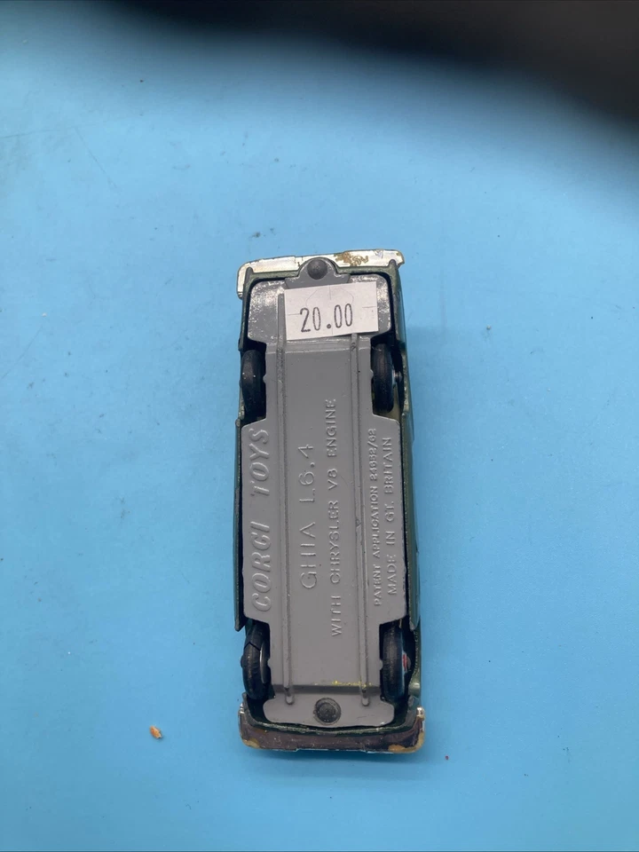 Corgi Ghia L6.4 Car Used - Image 3 of 4