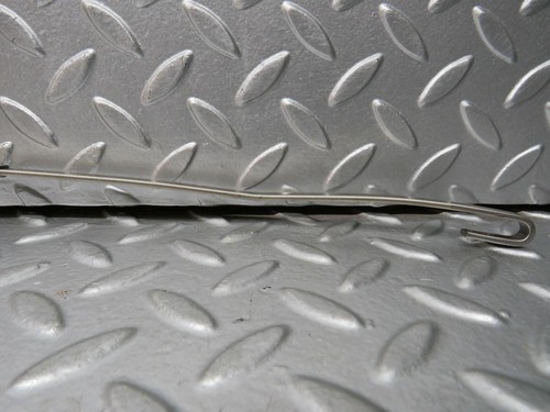 ⚙23555⚙ Mercedes-Benz W114 280E Wiper Arm Right Side - Picture 6 of 9