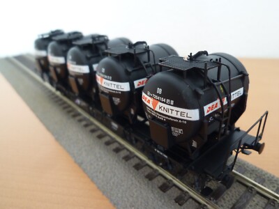 Brawa 49122 Behältertragwagen Lbs589 der DB mit Ddikr 603 Behälter ''DEA''  Ep. IV