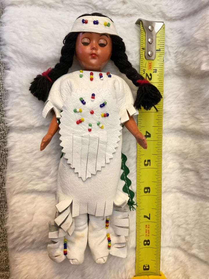 "Muñeca india americana 1958 vintage rara 8"" traje de cuero original/hecha en Alemania" Foto 3 de 4