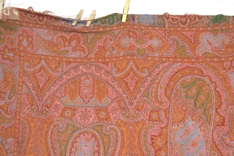 antiguo paisley tejido lana 63x 126 blanco chal central tiro siglo XIX muy bueno Foto 2 de 4